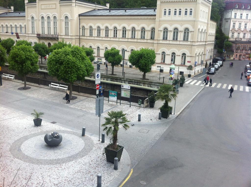 Apartman U Kolonady Karlovy Vary Luaran gambar